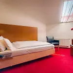테어트리노 호텔 4*