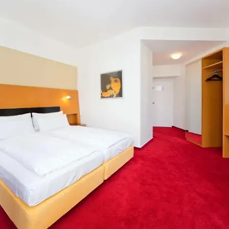 Theatrino Hotel 4*