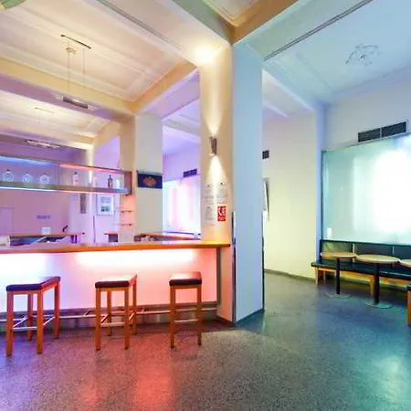 Theatrino Hotell 4*